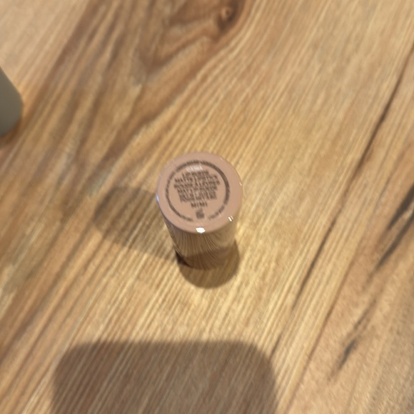 Lipsticks from Westman Atelier (mini and full sizes) and Lancome lip gloss - Picture 7 of 11